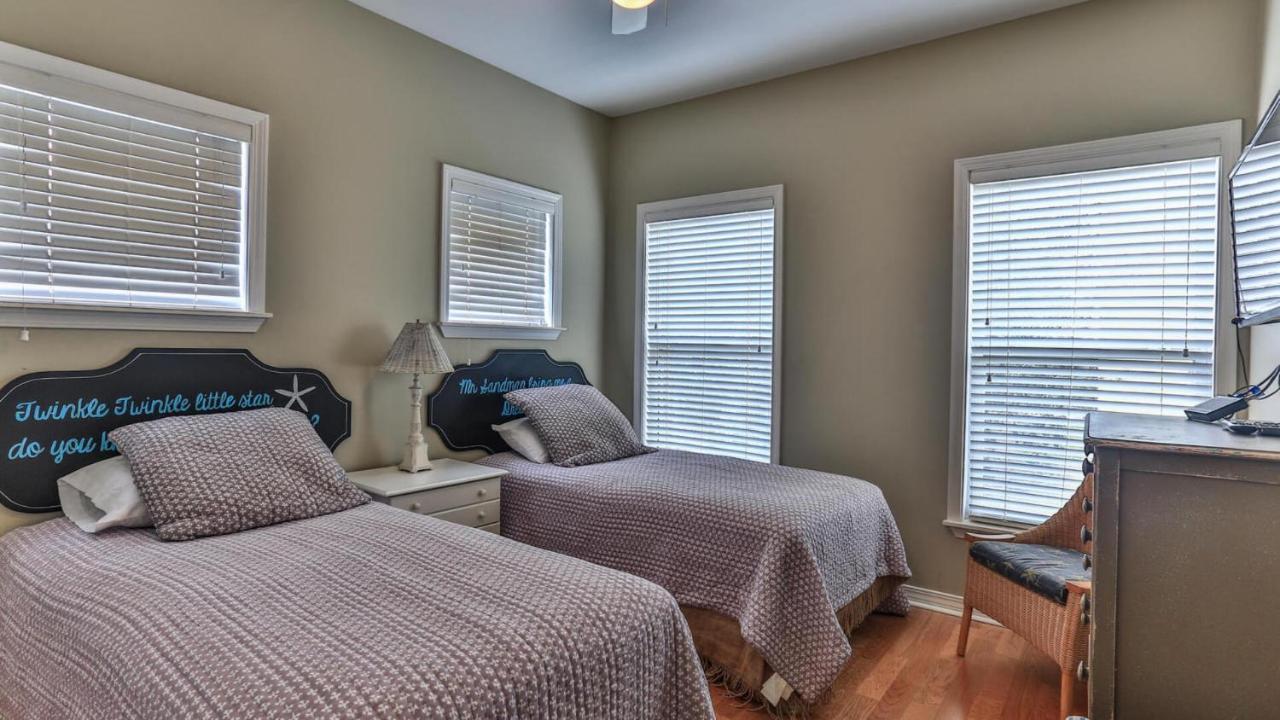 Biglows Bungalow - About A Quarter Mile To Private Neighborhood Beach Access, Pet Friendly, Community Pool Destin Eksteriør bilde